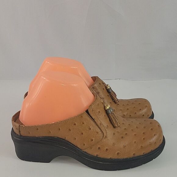 Ariat Ostrich Print Tan Leather Women's Clogs - Picture 2 of 13